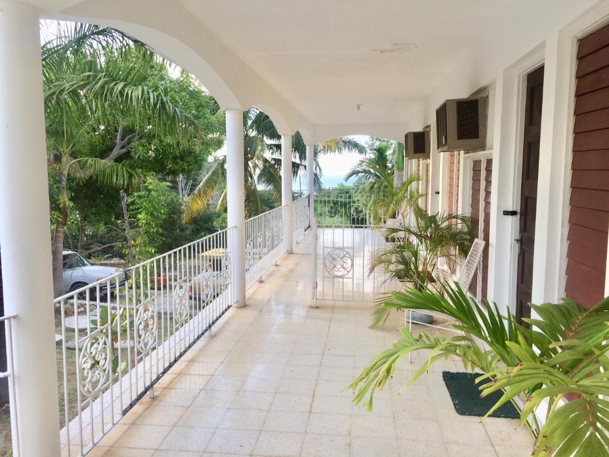 African Symbol Guest House Montego Bay Exterior foto