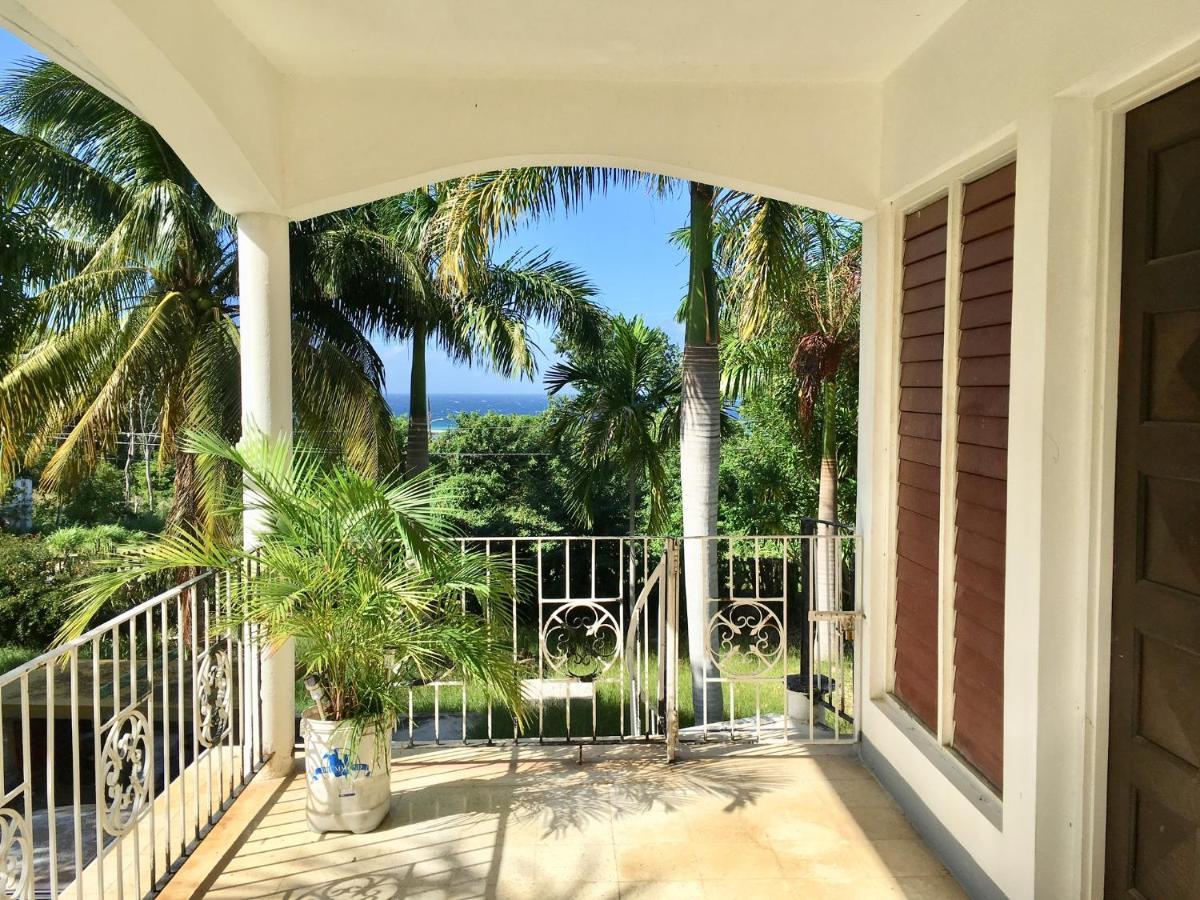 African Symbol Guest House Montego Bay Exterior foto